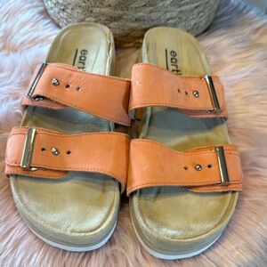 Women’s Earth Brand tangerine Sandals